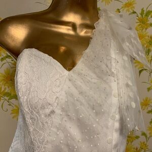 NWT Lulumari one shoulder lace top white size L